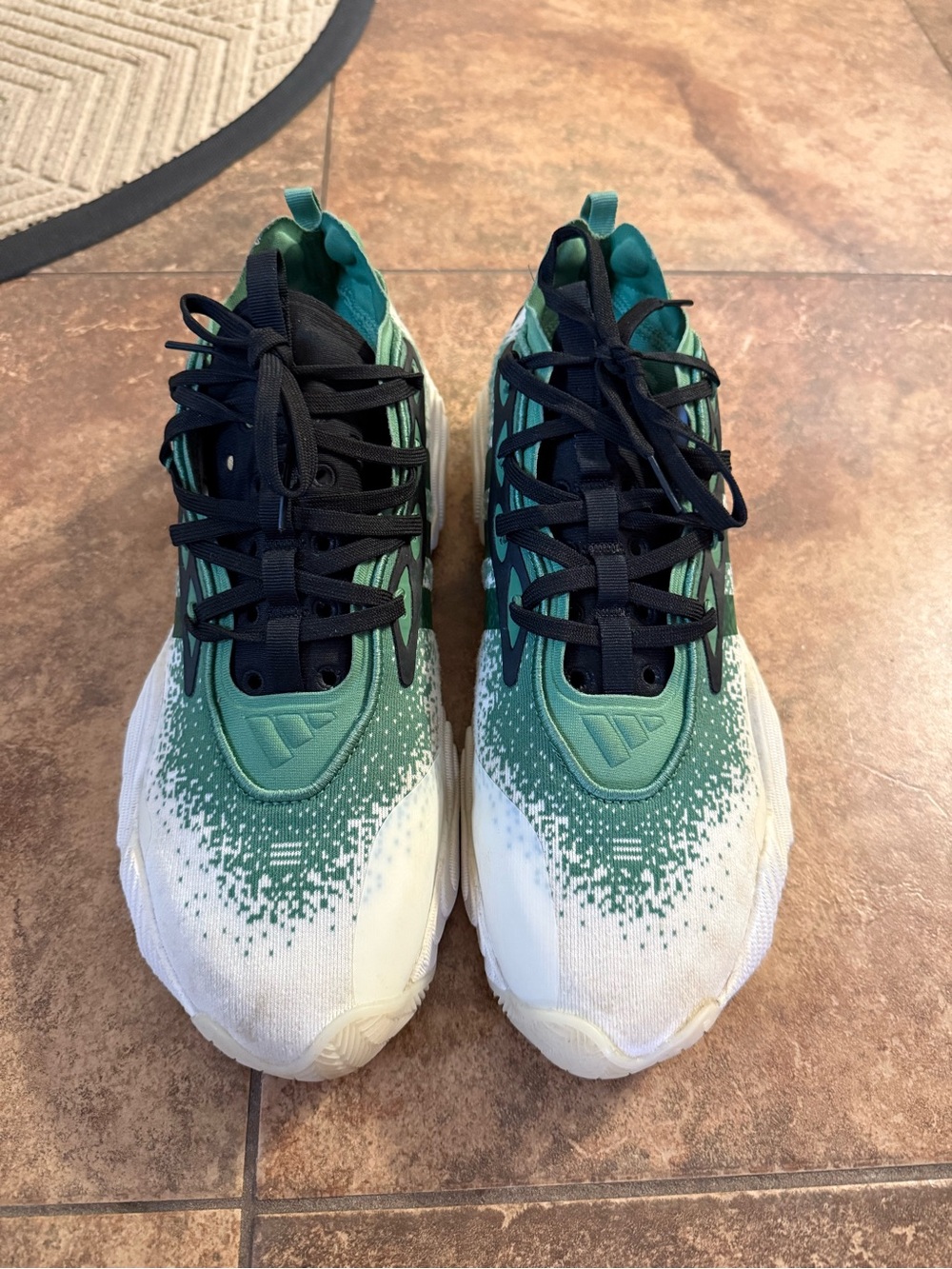 Adidas Trae Young 3 Women’s Basketball Shoes in Off-White and Pre-loved Green, 9